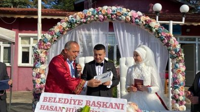Başkanımız Ayşegül ve Mehmet'in Nikahlarını Kıydı