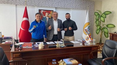 Sporcumuz Büyük Kadınlar Türkiye Boks Şampiyonası'na Katılıyor