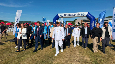 Bartın Üniversitesi 2025-2026 Akademik Yılı Mezuniyet Töreni Büyük Bir Coşku ile Gerçekleştirildi