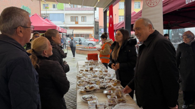 İlçemizde, DMD kas hastası Ata Can TERZİ’nin tedavi sürecine destek olmak amacıyla Belediyemiz ve Kaymakamlığımız iş birliğiyle kermes düzenlendi.