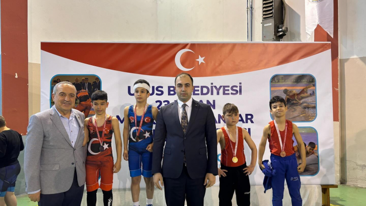 Ulus Belediyesi 23 Nisan Minik Pehlivanlar Güreş Turnuvası