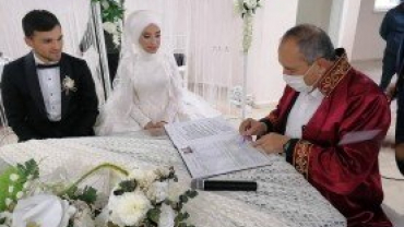Başkanımız Fatma Betül ve Zafer çiftinin nikahını kıydı